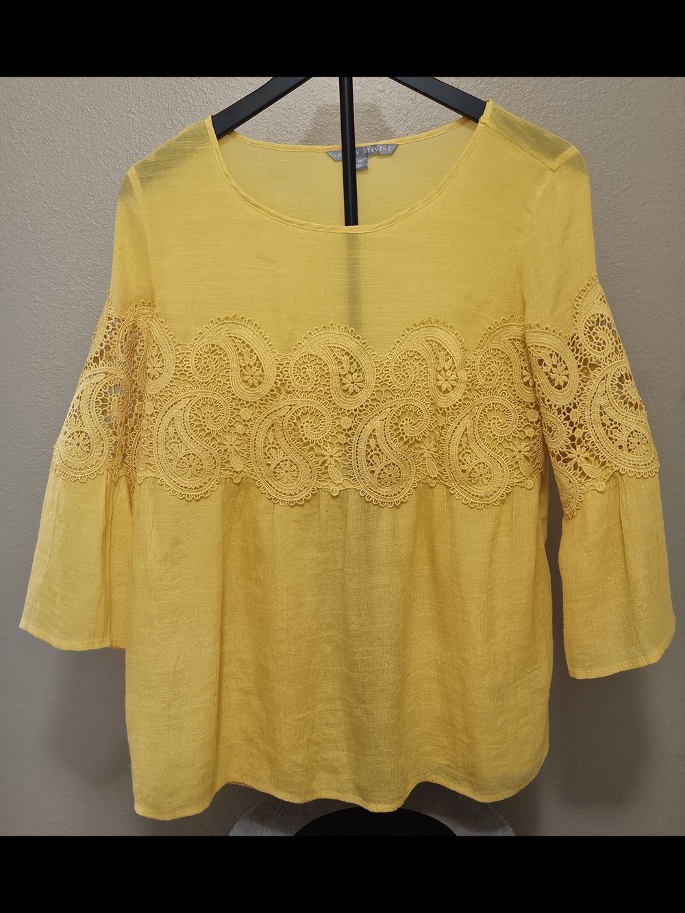 Valerie Stevens Yellow Lace-Trim Peasant Tunic